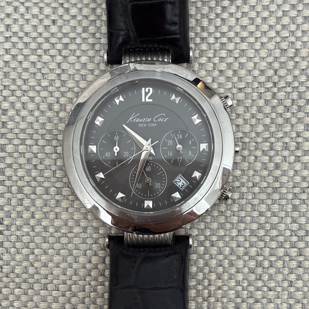 Kenneth Cole Black and Silver Watch